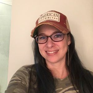 Meet your Posher, Lindsey